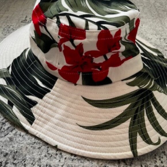 Favant Hawaiian Floral Hat - Picture 8 of 8